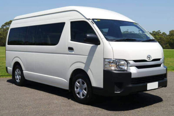 toyota-hi-ace-van-front